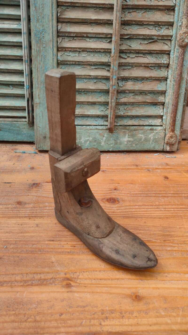 Schoenmal
