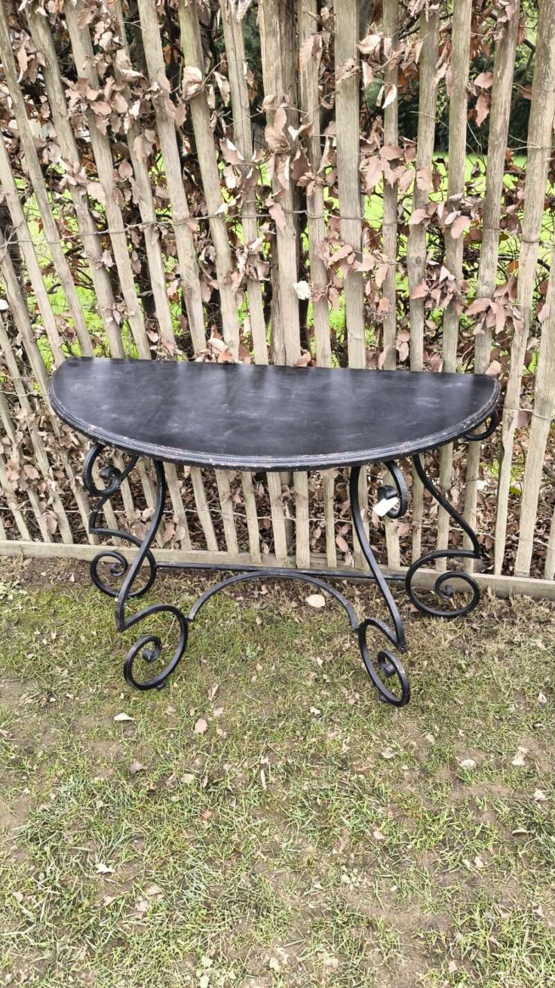 Halve maan sidetable