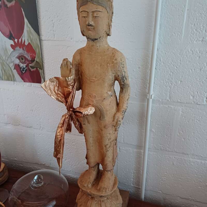 Aardewerk staande Boeddha