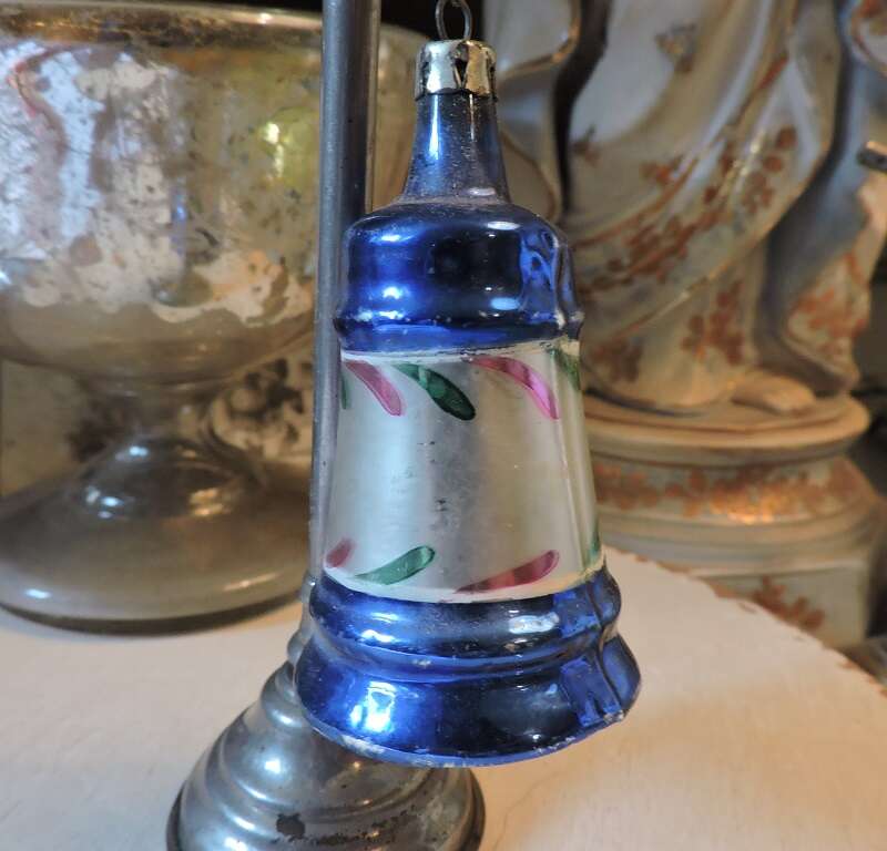Oude glazen bel (glas)