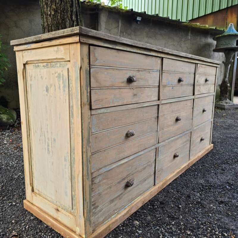 Brocante Commode