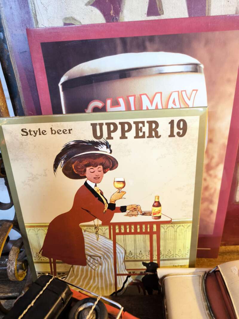 Oude Kartonnen Bier Reclames